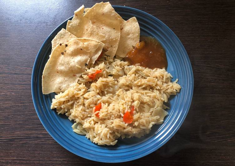 Spiced Basmati Rice with Poppadoms & Mango Chutney