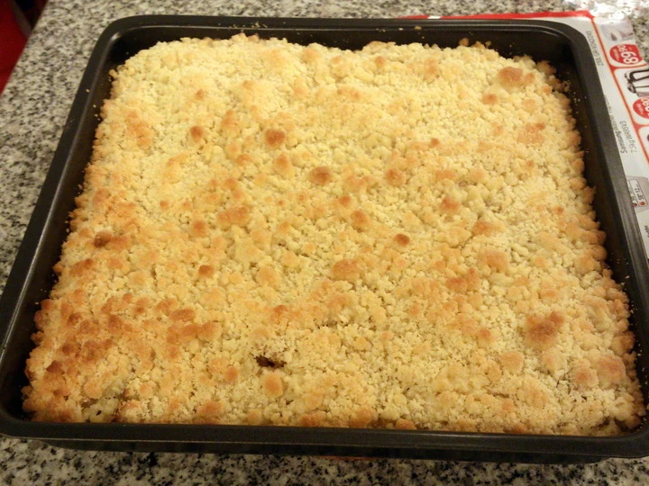 Easy Steps to Make Apple Crumble which So Delicious