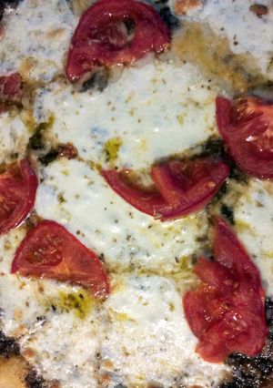 A picture of Tami's Pesto Pizza.