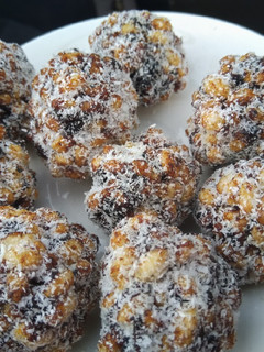 A picture of Date rice Krispies (no bake).