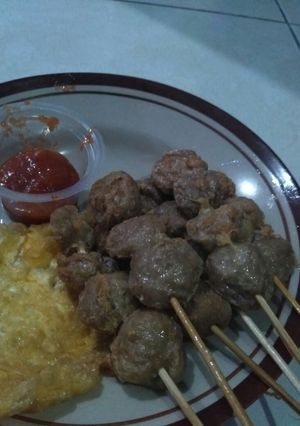 Foto resep Basrenglur (bakso goreng telur)