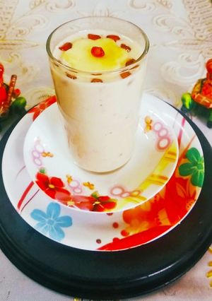 हेल्दी एप्पल एंड बनाना स्मूदी (Healthy apple and banana smoothie recipe in Hindi) रेसिपी मुख्य फोटो