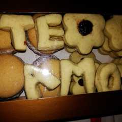 Una foto de Galletitas con mucho amor, variadas y muy fáciles
