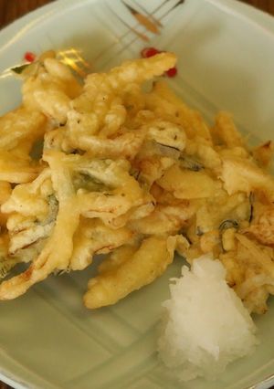 A picture of Sanriku-style Shrimp & Vegetable Kakiage.
