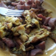 A picture of Pulleys sweet ham and eggs.