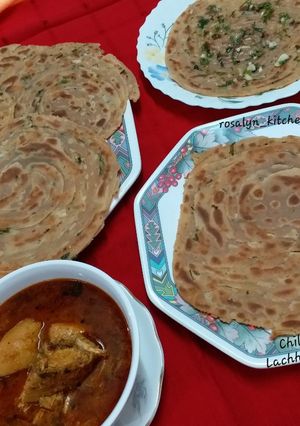 A picture of Chilli Garlic Lachha Paratha.