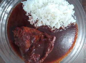 Una foto de Pollo enchilado tipo barbacoa