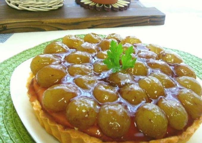 Easiest Way to Prepare Super Quick Homemade Grape Tart with Red Wine Jelly