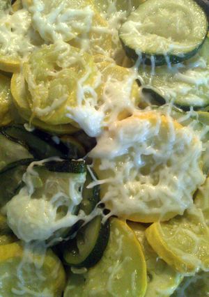 A picture of Parmesan baked squash and zucchini.