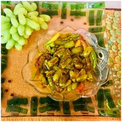 A picture of Chilli and grapes Pickle.