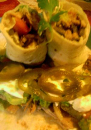 A picture of sunshines chicken burritos.