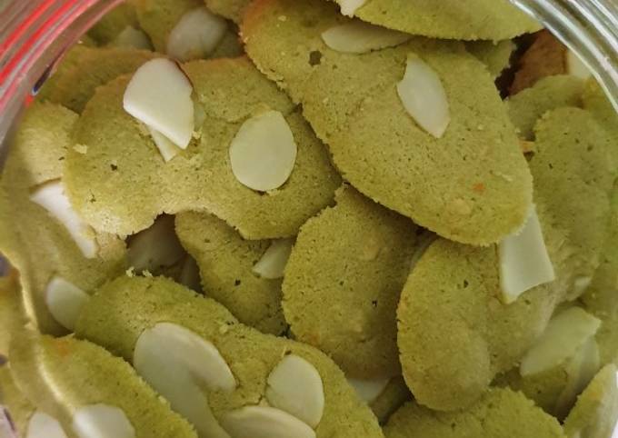 How to Make Appetizing Lidah kucing mamoncis(matcha almond cheese)