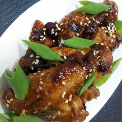 A picture of Easy chicken wings by Pam....