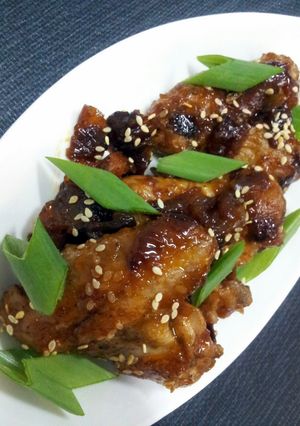 A picture of Easy chicken wings by Pam....