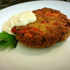 A picture of Salmon Cakes.