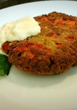 A picture of Salmon Cakes.