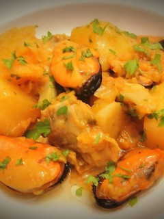 Una foto de Guiso de Patatas con Alcauciles y Mejillones