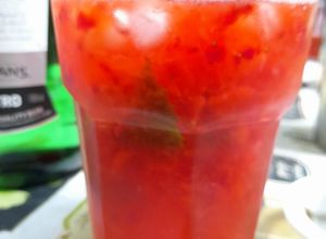 Una foto de Mojito de Frutilla Fácil