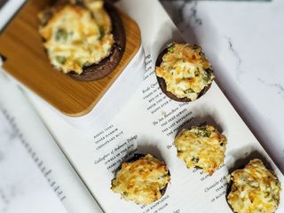 Cheddar Ranch Stuffed Mushrooms