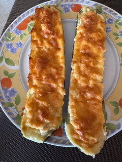 Una foto de Calabacines rellenos de atún en Thermomix
