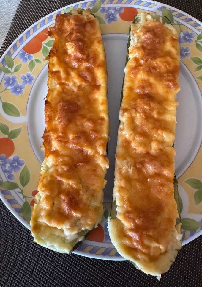 Una foto de Calabacines rellenos de atún en Thermomix