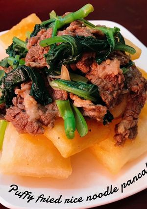 Hình của món Phở chiên phồng.