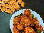 A picture of popcorn seeds