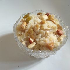 Suji ka halwa A picture of Suji ka halwa.