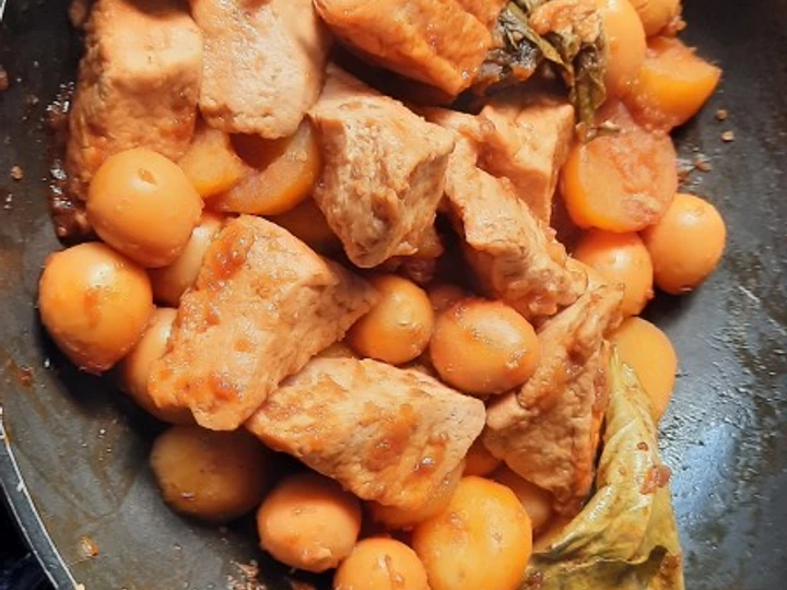 Langkah Gampang Menyiapkan Resep Semur Telur Puyuh campur Tahu dan Kentang yang Menggugah Selera Anti Ribet, Uenak Banget