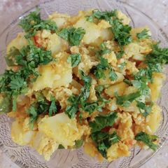 A picture of Aloo Anday ki Bhujiya 😍😍.