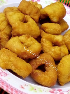 A picture of Chin chin.