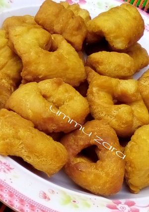 A picture of Chin chin.