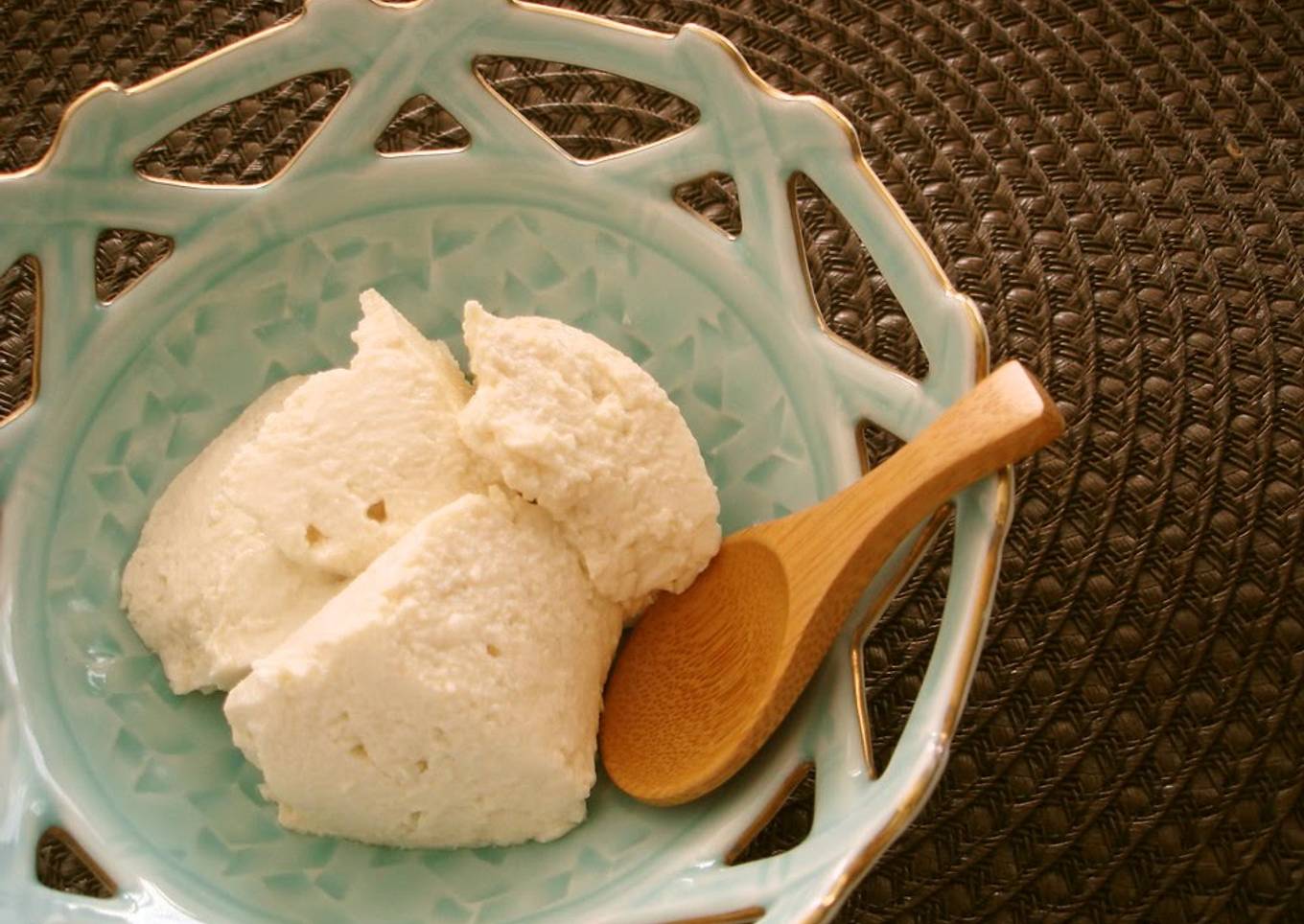Homemade Tofu from Soy Milk