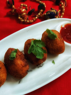 ब्रेड रोल्स(Bread rolls recipe in hindi) रेसिपी मुख्य फोटो