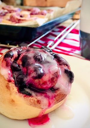 A picture of Blueberry Cinnamon Rolls.