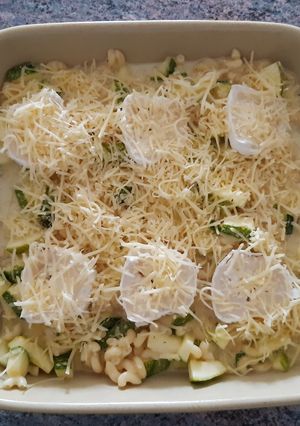 Une photo de Gratin de coquillettes a la courgette et au chèvre