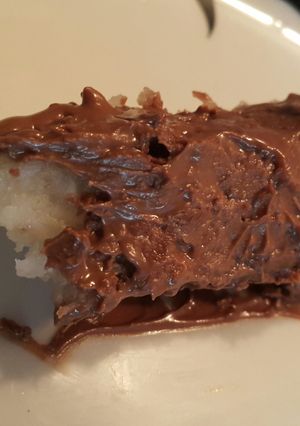 A picture of Bounty bars with just 4 ingredients.