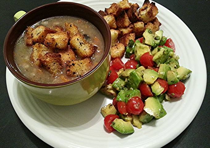 Homemade Seasoned Croutons for Soup &amp; Salad