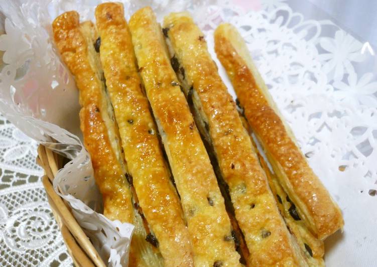With Frozen Puff Pastry! Chocolate Chip Sticks