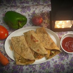 A picture of Veg kathi rolls.