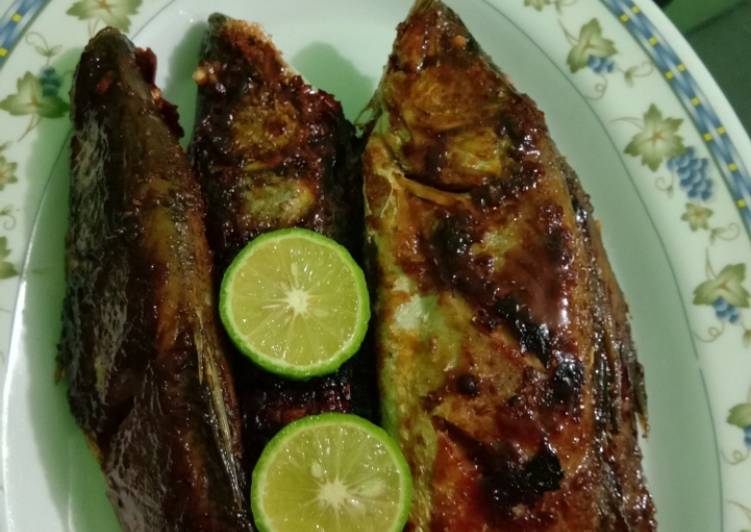 Ikan Bakar Madu Sambal Matah