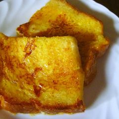 Easy French Toast in the Microwave A picture of Easy French Toast in the Microwave.