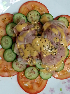 A picture of Ham Salad / Ham Sandwich.