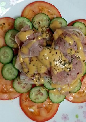 A picture of Ham Salad / Ham Sandwich.