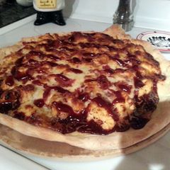 A picture of BBQ Chicken Pizza.