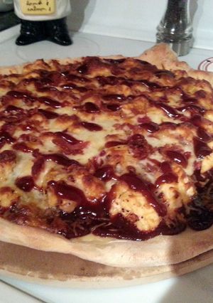 A picture of BBQ Chicken Pizza.