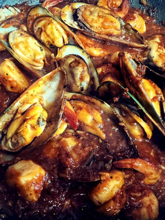 A picture of Seafood with Oyster Sauce.