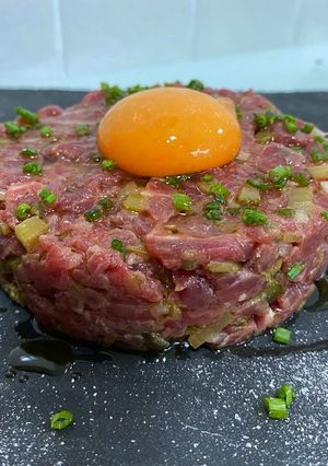 Una foto de Steak tartar
