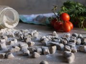 Una foto di ricotta gamberetti
