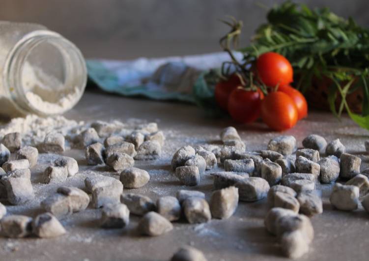 Gnocchetti al nero di seppia